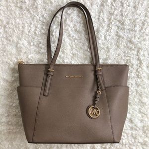 Michael Kors Jet Set Large Leather Tote